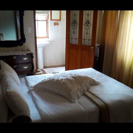 Mavilla Stellenbosch B&B エクステリア 写真