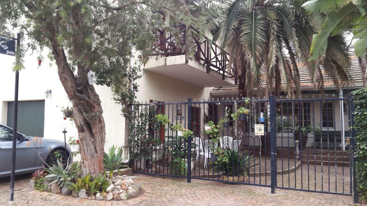 Mavilla Stellenbosch B&B エクステリア 写真