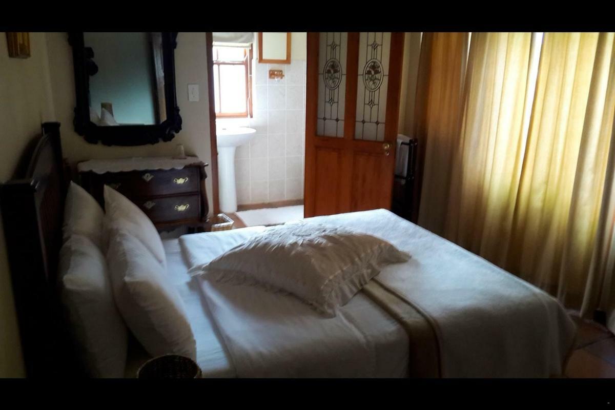 Mavilla Stellenbosch B&B エクステリア 写真